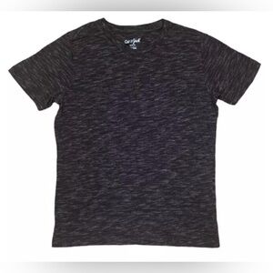 Cat & Jack boy's t-shirt size
6/7years